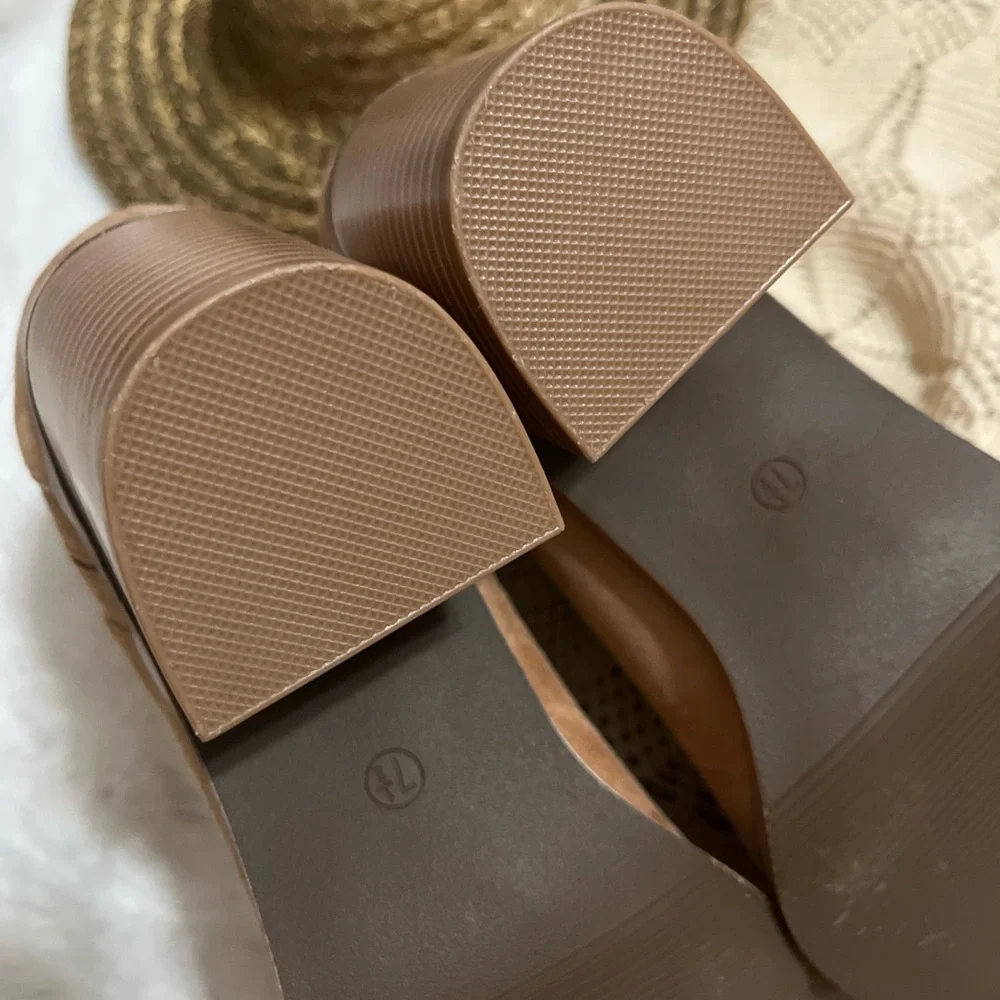 Women’s Chelsea Caramel Tan Ankle Boots‎